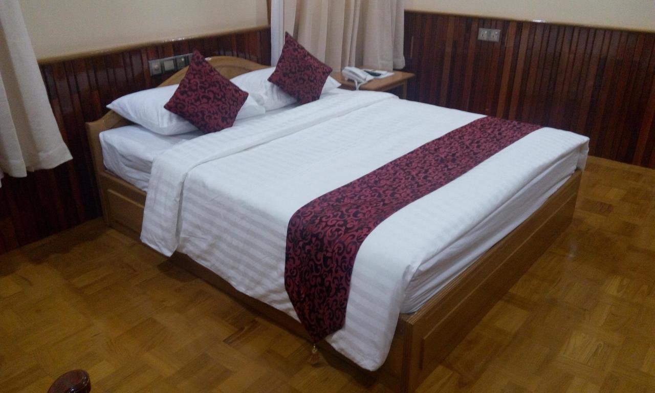 Hotel Juno Pakokku Værelse billede